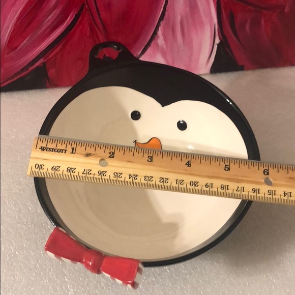 Grasslands Road ceramic Penguin bowl - Picture 13 of 17